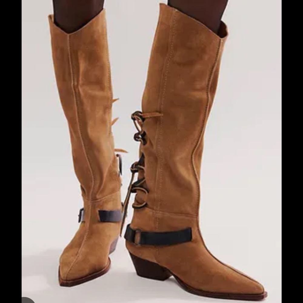 NWOT Free People Back Lace Sway Low Boot